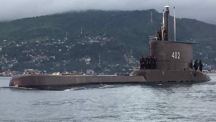 Tàu ngầm chở 53 người của Indonesia mất tích - Ảnh 1.