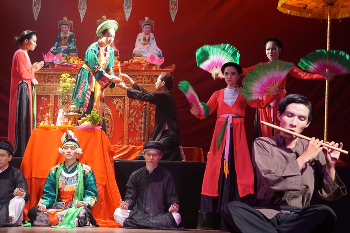 Hữu Nghĩa xúc động khi diễn viên trẻ đưa di sản văn hóa lên sân khấu kịch - Ảnh 5.