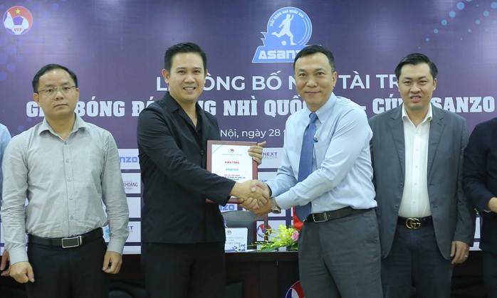 Asanzo của ông Phạm Văn Tam tài trợ chính Giải bóng đá hạng Nhì Quốc gia 2021 - Ảnh 7.