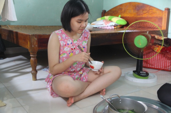 Cô học trò trường chuyên Nguyễn Bỉnh Khiêm ở Quảng Nam cần giúp đỡ - Ảnh 5.