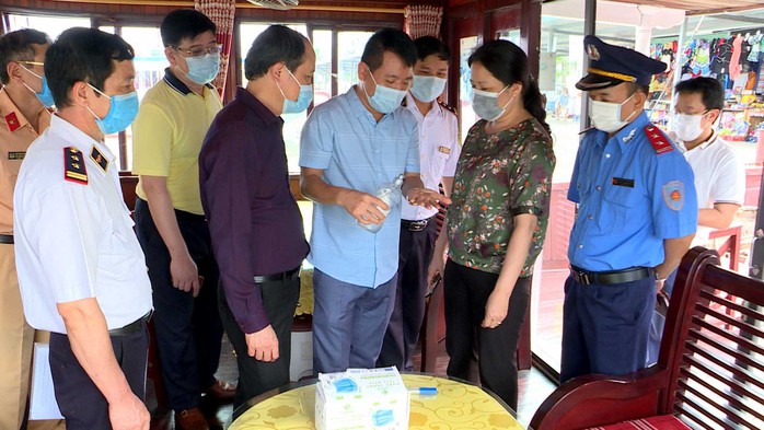 Quảng Ninh: Truy vết, cách ly 18 trường hợp liên quan bệnh nhân 2899 ở Hà Nam - Ảnh 1.