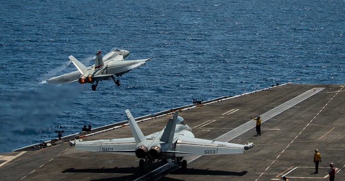 Cận cảnh tàu sân bay Mỹ USS Theodore Roosevelt tiến vào biển Đông - Ảnh 1. Cận cảnh tàu sân tỷ lệ kèo nhà cái malaysia Mỹ USS Theodore Roosevelt tiến vào biển Đông - Ảnh 1.