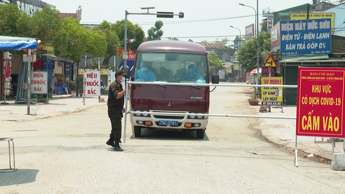 Thừa Thiên - Huế dỡ bỏ biện pháp phong tỏa, giãn cách xã hội một số nơi - Ảnh 1.