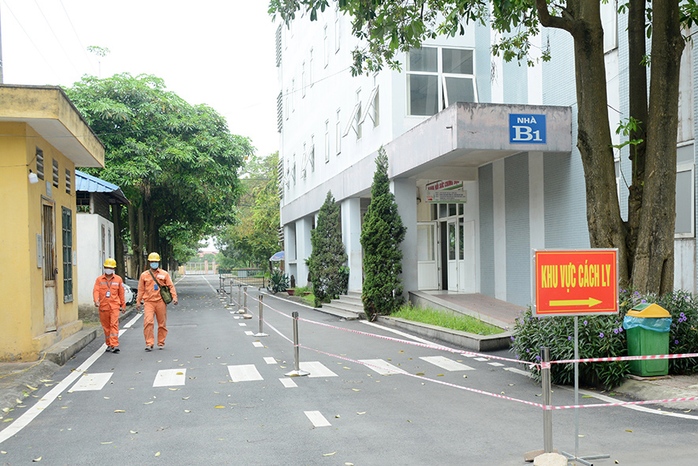 Bộ trưởng Nguyễn Hồng Diên yêu cầu báo cáo Thủ tướng việc hỗ trợ giảm giá điện - Ảnh 1.