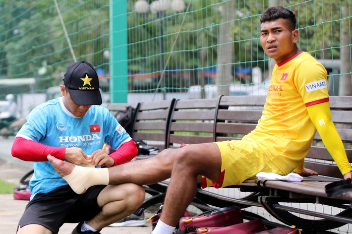 Bảo vệ ngôi vương SEA Games, U22 Việt Nam đội nắng nóng “luyện công” - Ảnh 8.