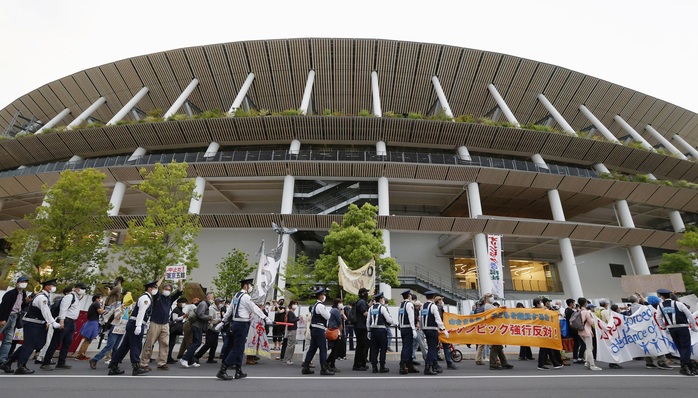 Bất an với Covid-19, người dân Nhật Bản đòi hủy Thế vận hội Tokyo - Ảnh 5.