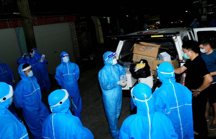 Nữ công nhân về quê dương tính SARS-CoV-2, Sơn La họp khẩn trong đêm - Ảnh 1.