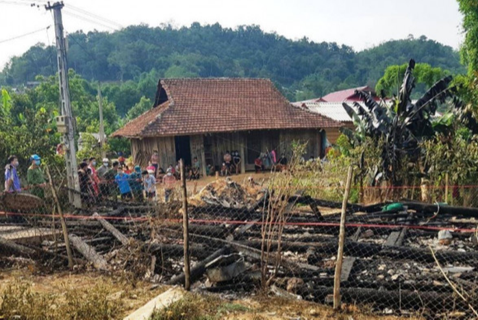Cháy nhà ở tâm dịch Covid-19 tỉnh Điện Biên, bé trai 7 tuổi tử vong - Ảnh 1.