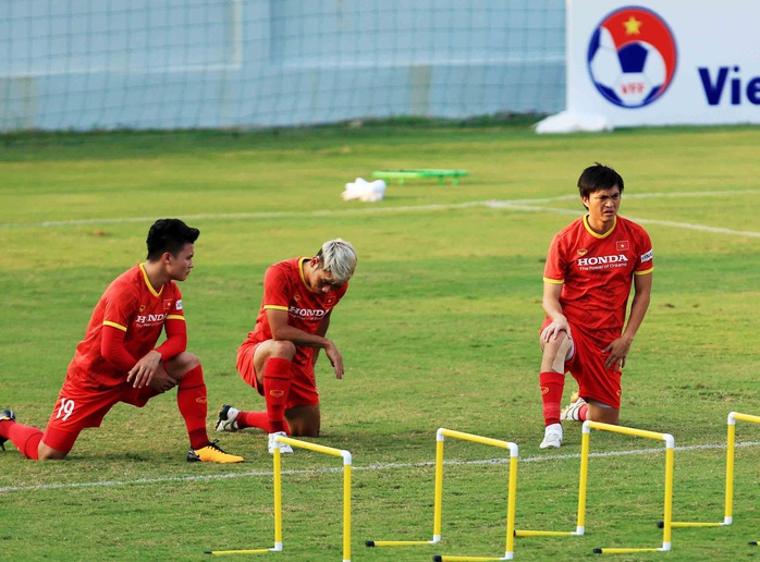 CLIP: Xuân Trường, Quang Hải mang tín hiệu vui cho HLV Park Hang-seo - Ảnh 6.