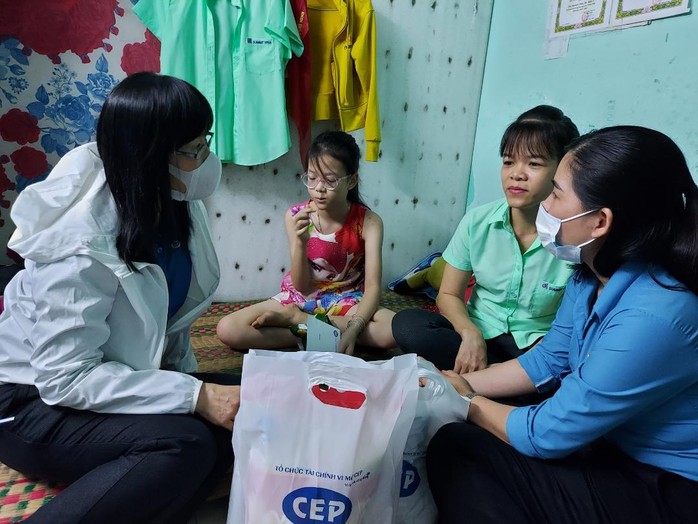 Chăm lo cho đoàn viên- lao động nghèo trong Tháng Công nhân - Ảnh 3.