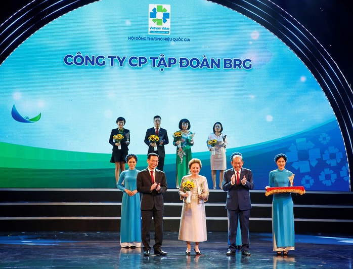 Tập đoàn BRG và SeABank được vinh danh Thương hiệu Quốc gia 2020 - Ảnh 1. Tập đoàn BRG và SeABank được vinh danh Thương hiệu Quốc gia 2020 - Ảnh 1.
