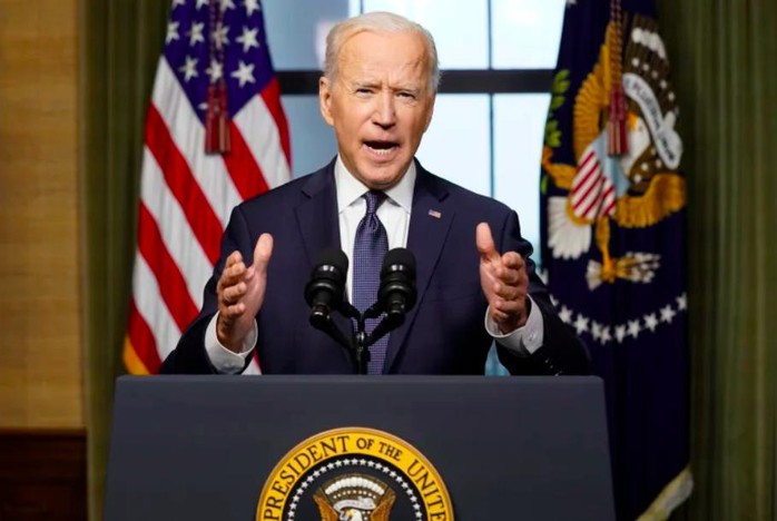 Covid-19: Tổng thống Biden ra mệnh lệnh thép - Ảnh 1.