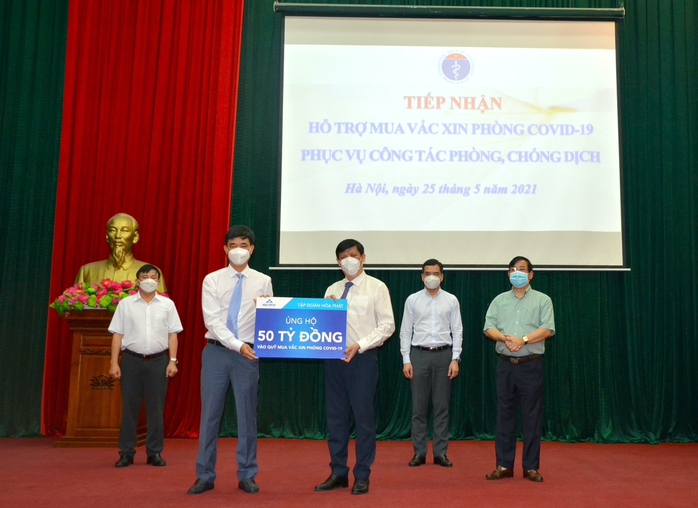 Tập đoàn Hòa Phát ủng hộ 50 tỉ đồng vào Quỹ mua vắc-xin phòng Covid-19 - Ảnh 1. Tập đoàn Hòa Phát ủng hộ 50 tỉ đồng vào Quỹ mua vắc-xin phòng Covid-19 - Ảnh 1.