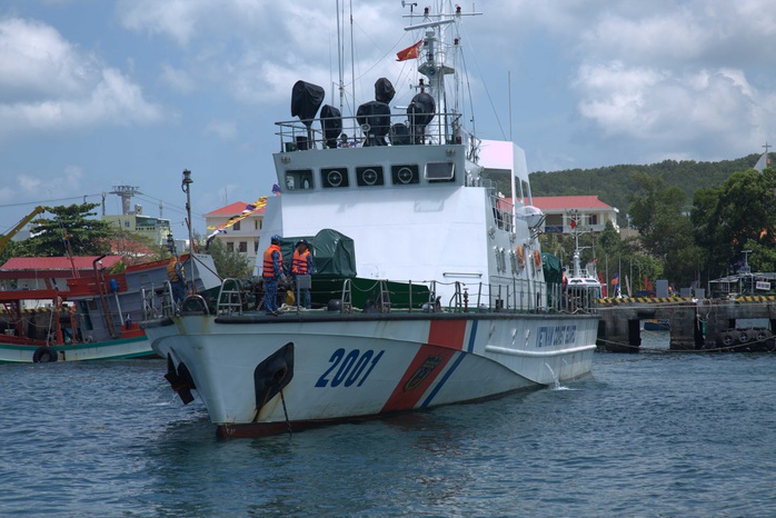 Phú Quốc: Cảnh sát biển điều 2 tàu ngăn nhập cảnh trái phép - Ảnh 3.