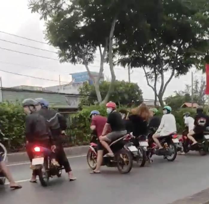 Bắt khẩn cấp 11 người liên quan vụ quậy tưng Quốc lộ 22, gây xôn xao mạng xã hội - Ảnh 2. Bắt khẩn cấp 11 người liên quan vụ quậy tưng Quốc lộ 22, gây xôn xao mạng xã hội - Ảnh 2.