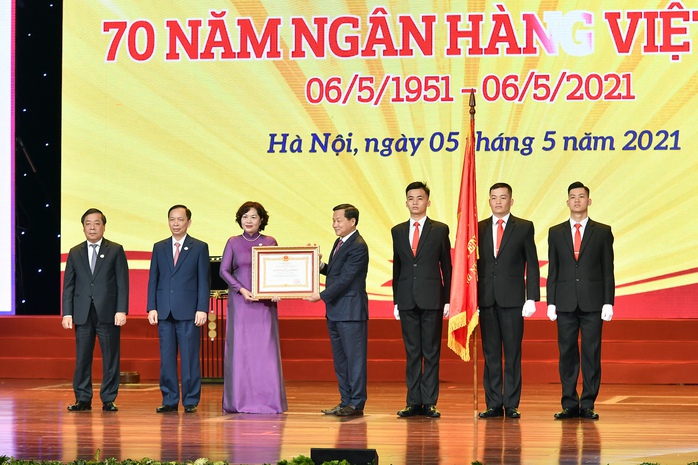Tổng Bí thư Nguyễn Phú Trọng: Ngành ngân hàng là huyết mạch của nền kinh tế - Ảnh 3.