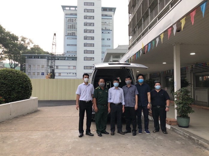 Đội phản ứng nhanh Bệnh viện Chợ Rẫy tiếp tục lên đường hỗ trợ Kiên Giang - Ảnh 1.