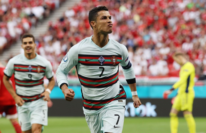 Bồ Đào Nha – Hungary 3-0: Cú đúp đưa Ronaldo vào lịch sử - Ảnh 6. Bồ Đào Nha – Hungary 3-0: Cú đúp đưa Ronaldo vào lịch sử - Ảnh 6.