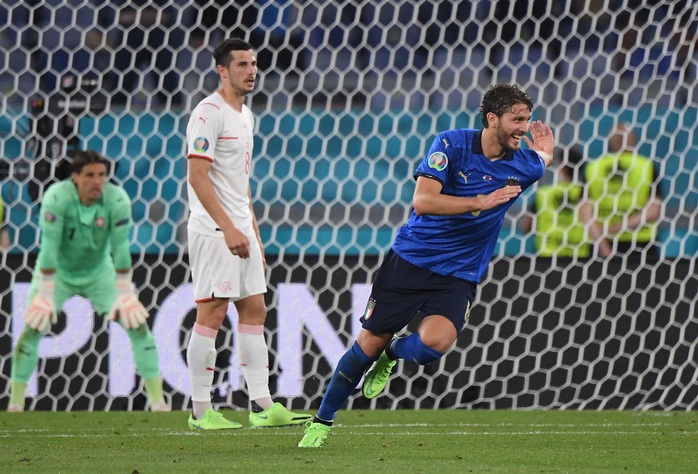 Vùi dập Thụy Sĩ 3-0, tuyển Ý lập đại công vòng bảng Euro - Ảnh 5.