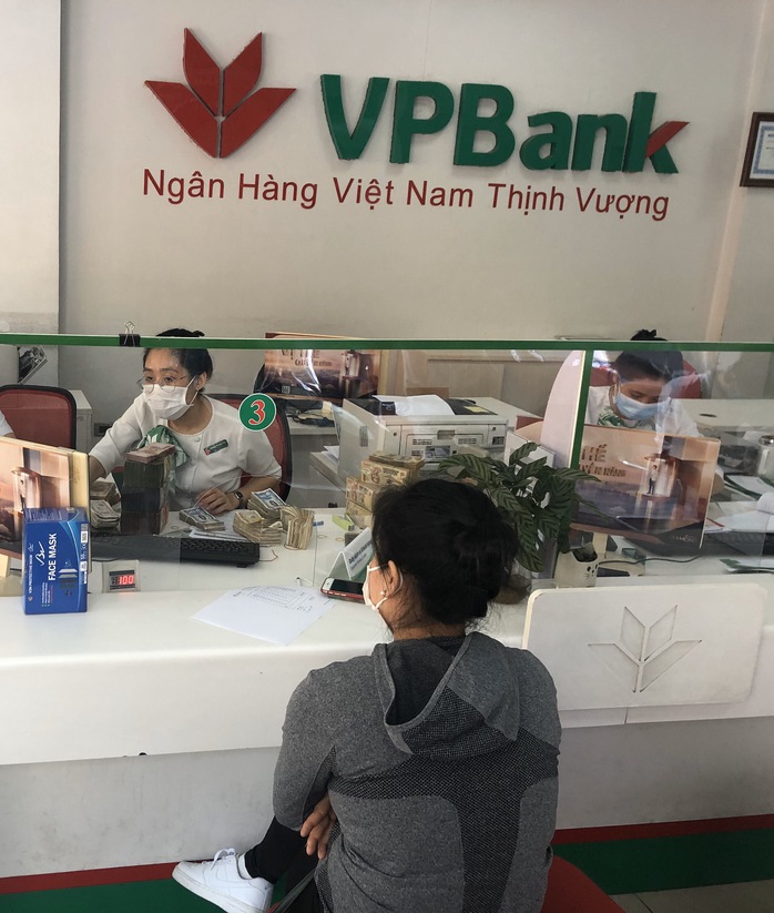 Những cô gái rời thủ đô về vùng dịch Hải Dương làm nhiệm vụ - Ảnh 2. Những cô gái rời thủ đô về vùng dịch Hải Dương làm nhiệm vụ - Ảnh 2.