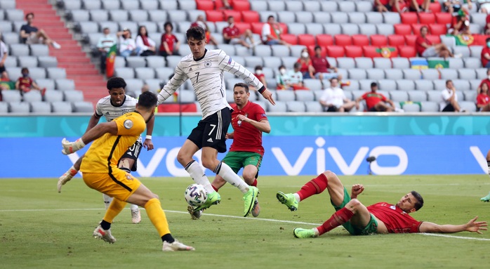 Ronaldo bất lực nhìn Đức ngược dòng thắng đậm Bồ Đào Nha - Ảnh 2.