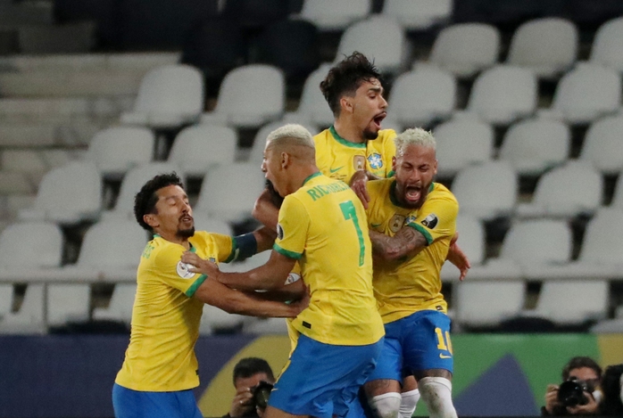 Ngược dòng nghẹt thở hạ Colombia, Brazil giành vé tứ kết Copa America - Ảnh 7.