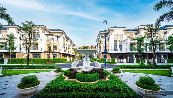Khang Điền bắt đầu bàn giao sổ hồng cho cư dân Verosa Park & Safira - Ảnh 2. Khang Điền bắt đầu bàn giao sổ hồng cho cư dân Verosa Park & Safira - Ảnh 2.