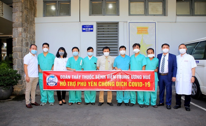 Y, bác sĩ Bệnh viện Trung ương Huế chi viện Phú Yên chống dịch Covid-19 - Ảnh 1.