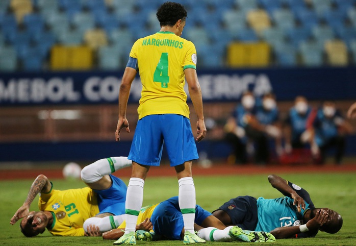 Ngắt mạch toàn thắng của Brazil, HLV Ecuador vẫn thừa nhận Selecao là số 1 - Ảnh 2.