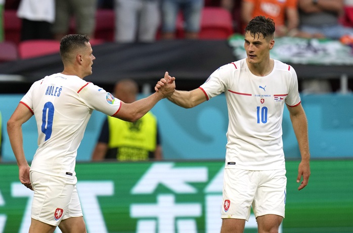 De Ligt nói về thẻ đỏ, Frank de Boer từ chối nhắc đến ghế HLV Hà Lan - Ảnh 5.