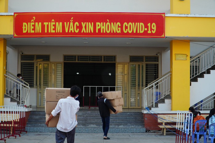 Thực phẩm miễn phí cùng cả nước chống dịch ngày càng lan tỏa - Ảnh 2.