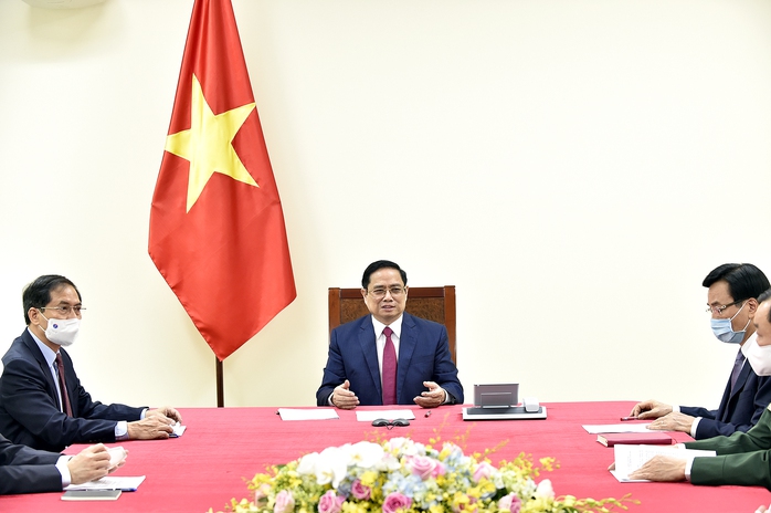 Thủ tướng Việt Nam đề nghị Trung Quốc hỗ trợ chiến lược vắc-xin Covid-19 - Ảnh 2.