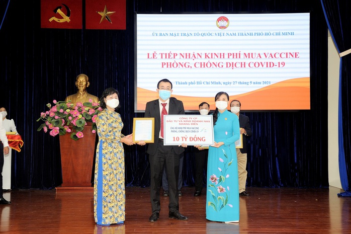 Trong tâm dịch, doanh nghiệp vẫn giữ vững “mục tiêu kép”, sẵn sàng chung tay vì cộng đồng - Ảnh 1. Trong tâm dịch, doanh nghiệp vẫn giữ vững “mục tiêu kép”, sẵn sàng chung tay vì cộng đồng - Ảnh 1.