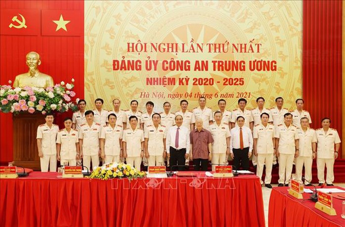 Chùm ảnh: Tổng Bí thư dự Lễ công bố Đảng ủy Công an Trung ương nhiệm kỳ mới - Ảnh 11.