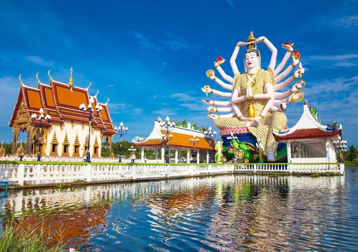 Khám phá 10 bức tượng ngoạn mục trên thế giới - Ảnh 1. Khám phá 10 bức tượng ngoạn mục trên thế giới - Ảnh 1.