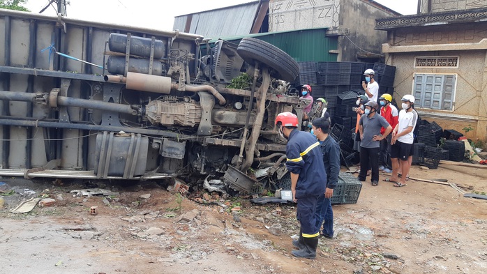 Nhân chứng kể lại giây phút kinh hoàng vụ tai nạn thảm khốc - Ảnh 2.