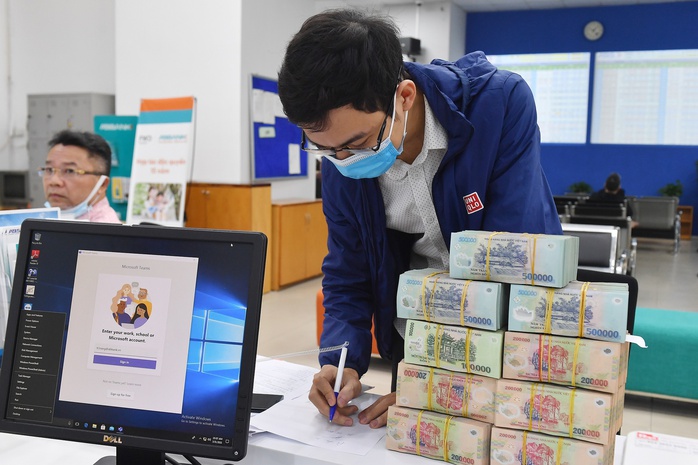 Nhà đầu tư cá nhân không còn ham trái phiếu doanh nghiệp - Ảnh 1. Nhà đầu tư cá nhân không còn ham trái phiếu doanh nghiệp - Ảnh 1.