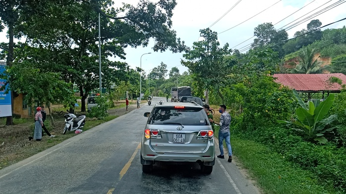 Lâm Đồng: Truy bắt 2 thanh niên vượt hàng loạt chốt kiểm dịch Covid-19 liên tỉnh - Ảnh 4.