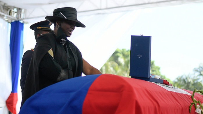 Hỗn loạn trong tang lễ cố Tổng thống Haiti - Ảnh 2.