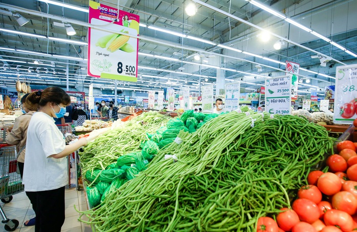 CLIP: “Đột nhập” siêu thị xem nguồn hàng trong ngày giãn cách xã hội - Ảnh 10.