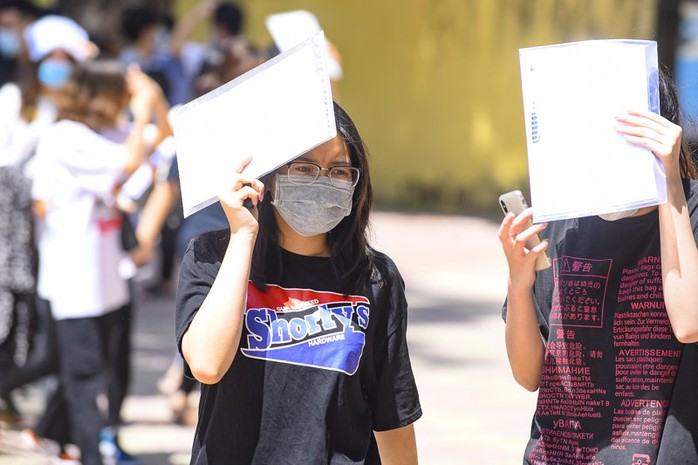 5 thí sinh đạt điểm thi cao nhất Thanh Hóa là học sinh trường huyện - Ảnh 1.