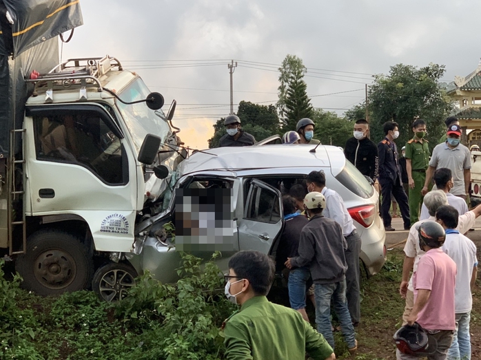 Kết quả điều tra ban đầu vụ tai nạn làm 3 người trong gia đình tử vong tại chỗ - Ảnh 2.