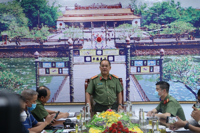 Làm rõ đối tượng chủ mưu vụ tham ô 5 tỉ đồng tại Cảng Hàng không quốc tế Phú Bài - Ảnh 1.