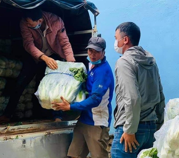 Những tấm lòng vàng trong thời dịch Covid-19 - Ảnh 3.