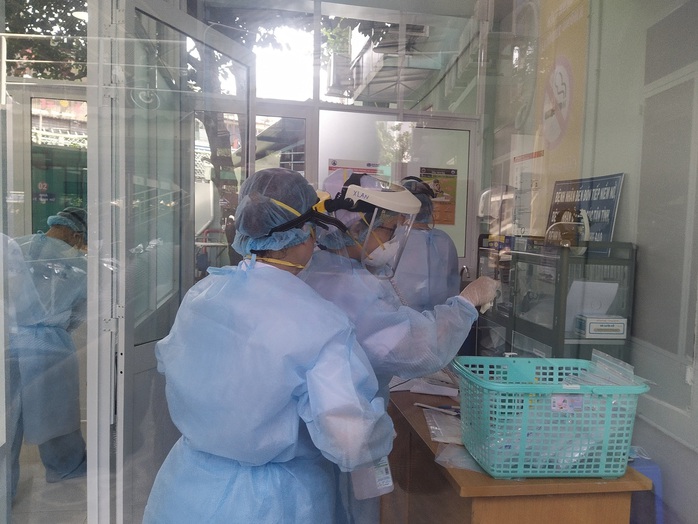 4 ca nghi mắc Covid-19, Bệnh viện Nhi Đồng 1 TP HCM ngưng nhận bệnh 1 khu nội trú - Ảnh 1.