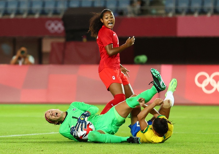 Thua luân lưu, tuyển nữ Brazil dừng bước ở tứ kết Olympic 2020 - Ảnh 1.