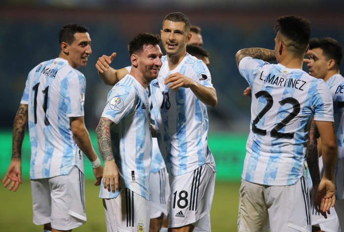 Messi trình diễn siêu hạng, Argentina hạ Ecuador vào bán kết Copa America - Ảnh 8.