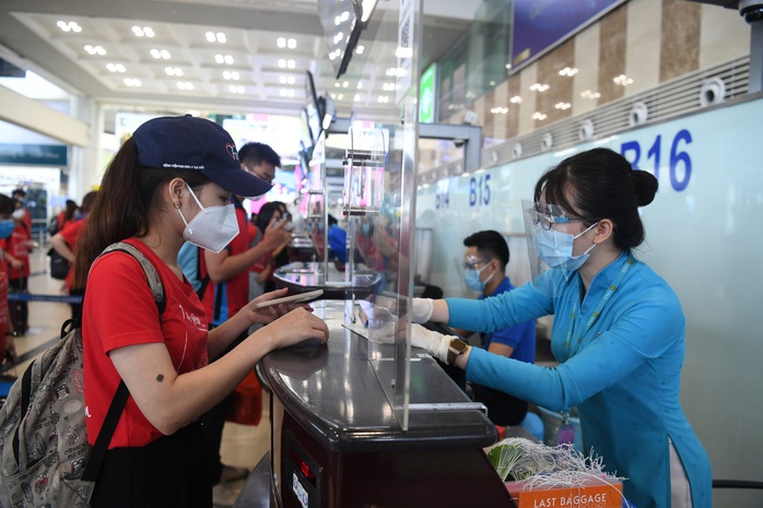 Hàng không Việt thử nghiệm hộ chiếu sức khoẻ điện tử - Ảnh 1.