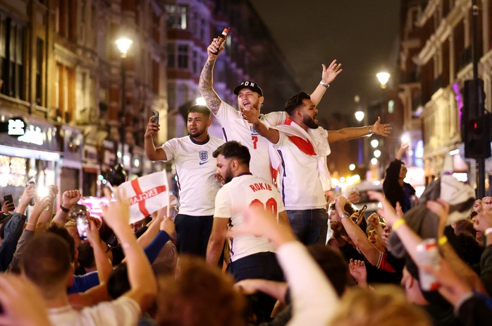 Cả nước Anh háo hức chờ lên đỉnh nếu Tam sư vô địch Euro 2020 - Ảnh 7.