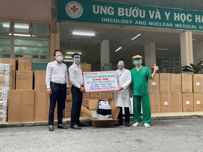 Tập đoàn Phương Trang đóng góp hàng ngàn máy trợ thở, máy tạo oxy hỗ trợ TP HCM chống dịch Covid-19 - Ảnh 1. Tập đoàn Phương Trang đóng góp hàng ngàn máy trợ thở, máy tạo oxy hỗ trợ TP HCM chống dịch Covid-19 - Ảnh 1.